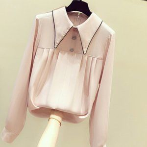 Niche long-sleeved tops are versatile